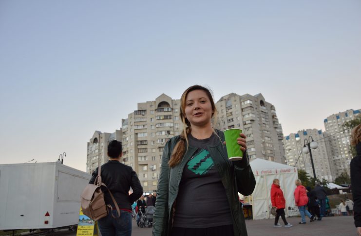 Helen zeigt mir ihr Viertel