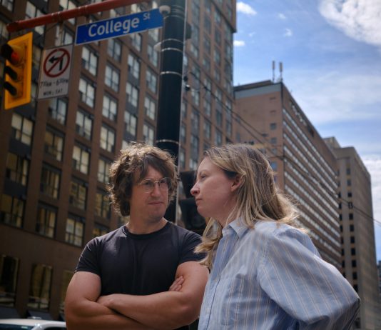 Matt and Mara: Akademiker ohne Ausdruck