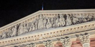 Frankreichs Dauerkrise: Auf der Suche nach politischer Stabilität